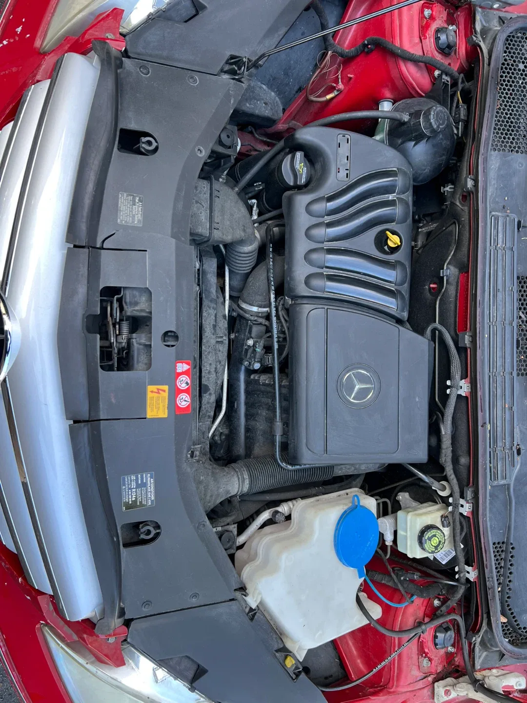 Mercedes-Benz B200 Turbo - Red Hatchback image indicator(4)