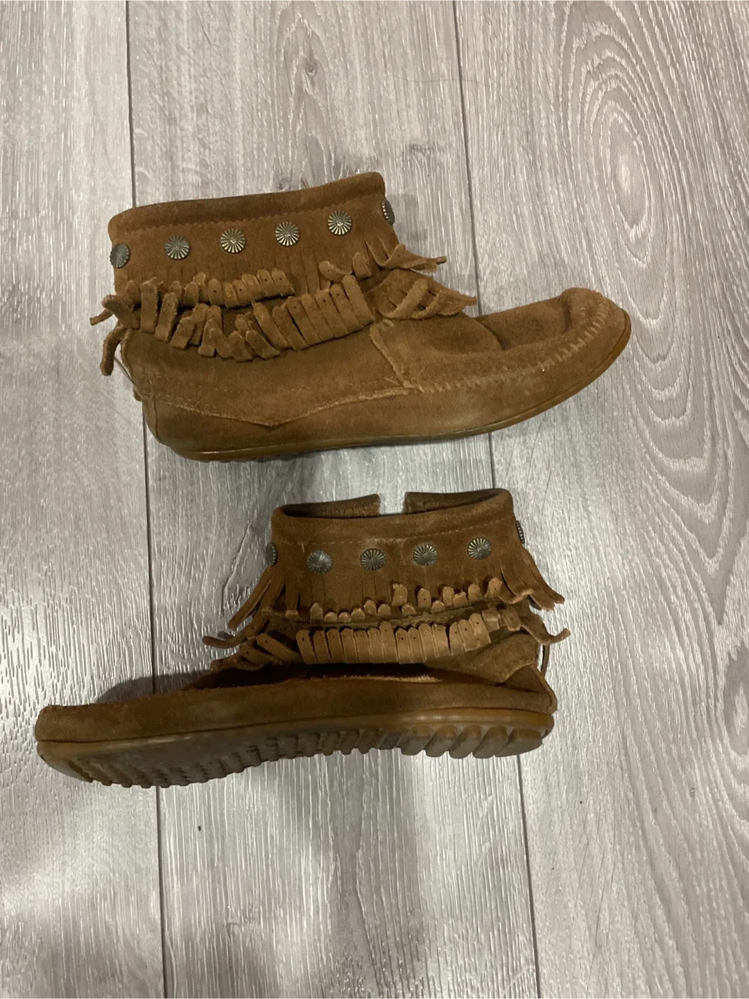 Minnetonka Suede Moccasin Boots size 6