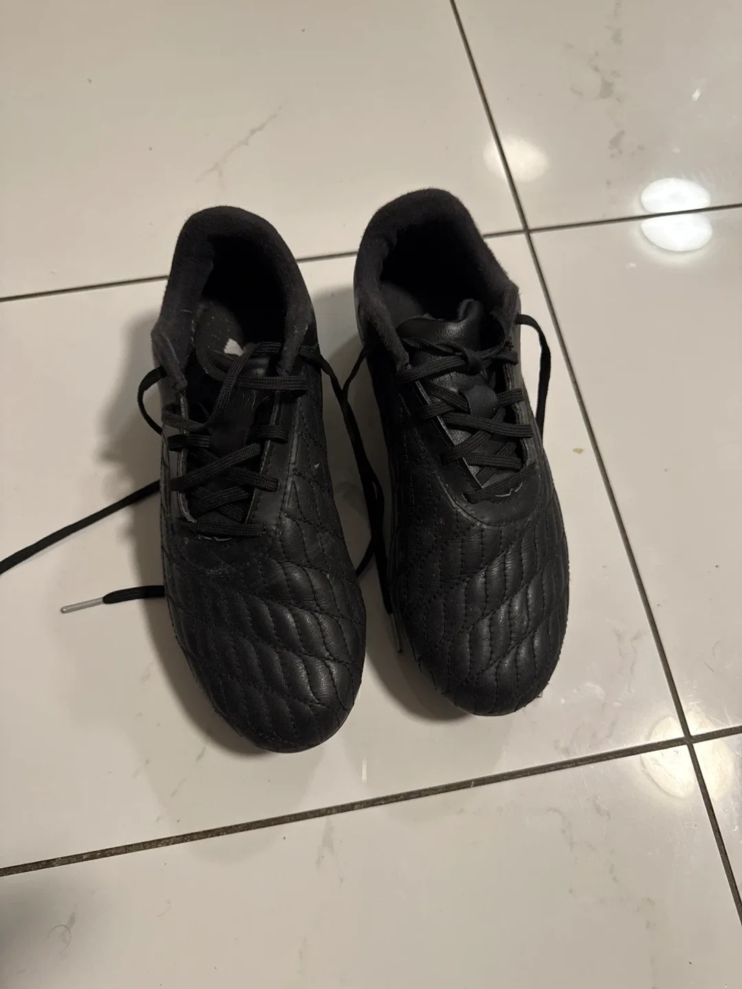 Under Armour Black Soccer Cleats image indicator(2)