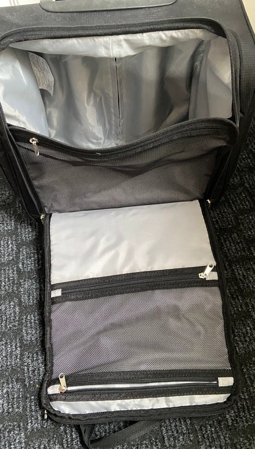 CIAO Black Rolling Carry-On Bag image indicator(4)
