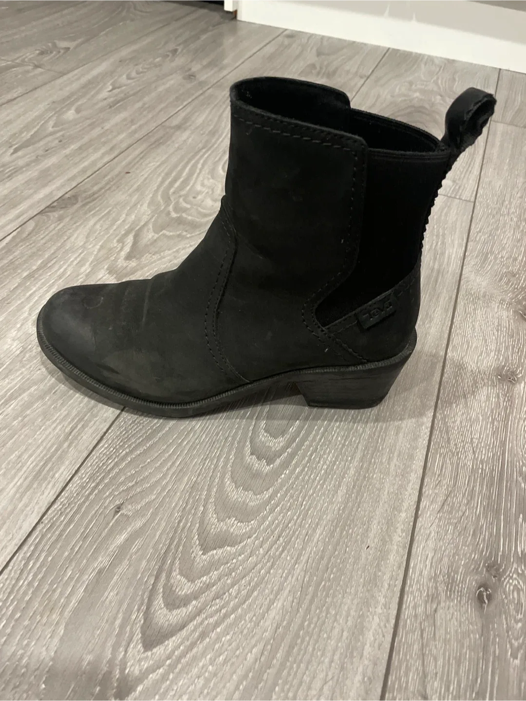 Teva Anaya Waterproof Chelsea Boots Size 6