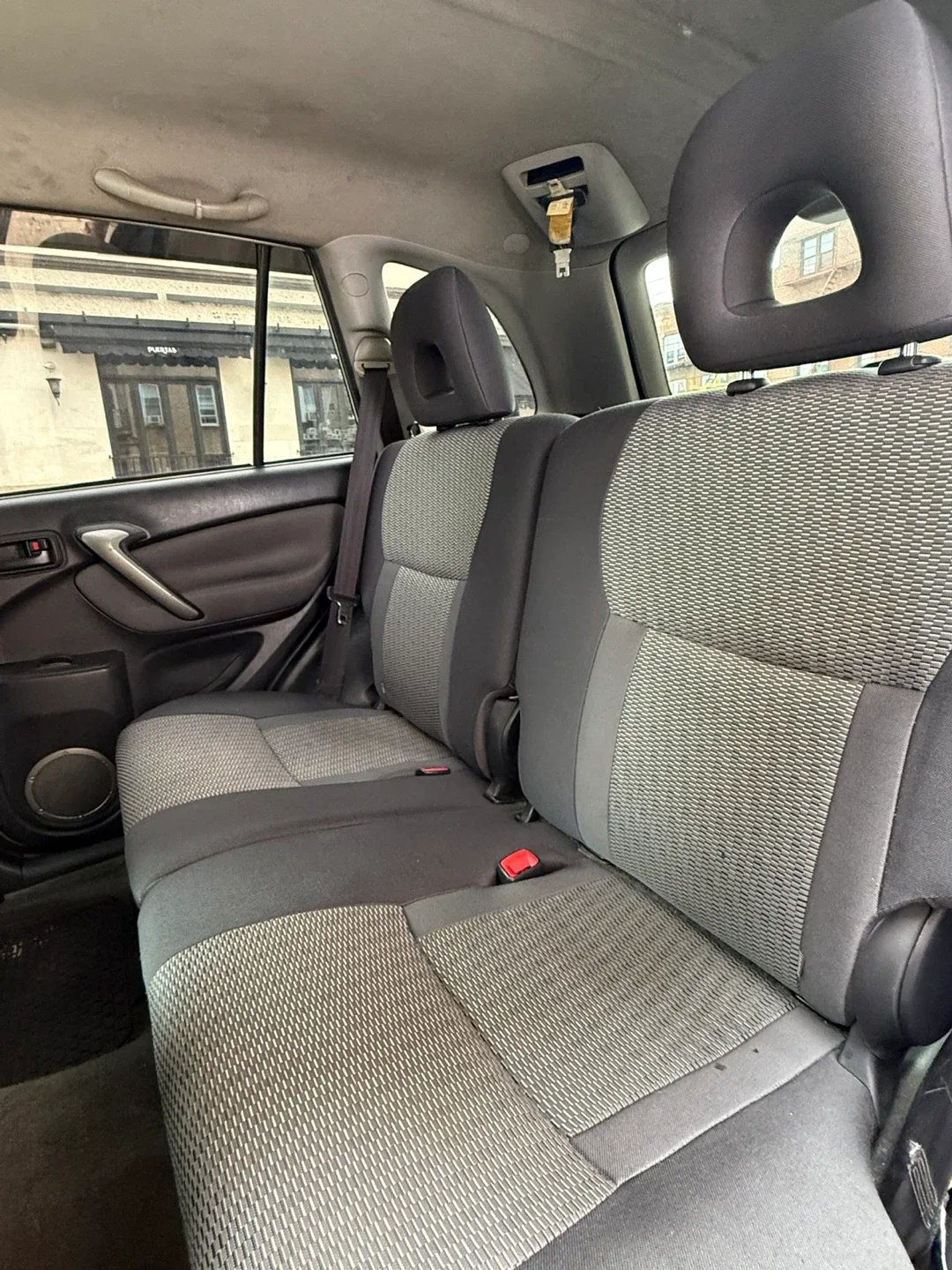 2004 Toyota RAV4 sport utility 4WD image indicator(3)