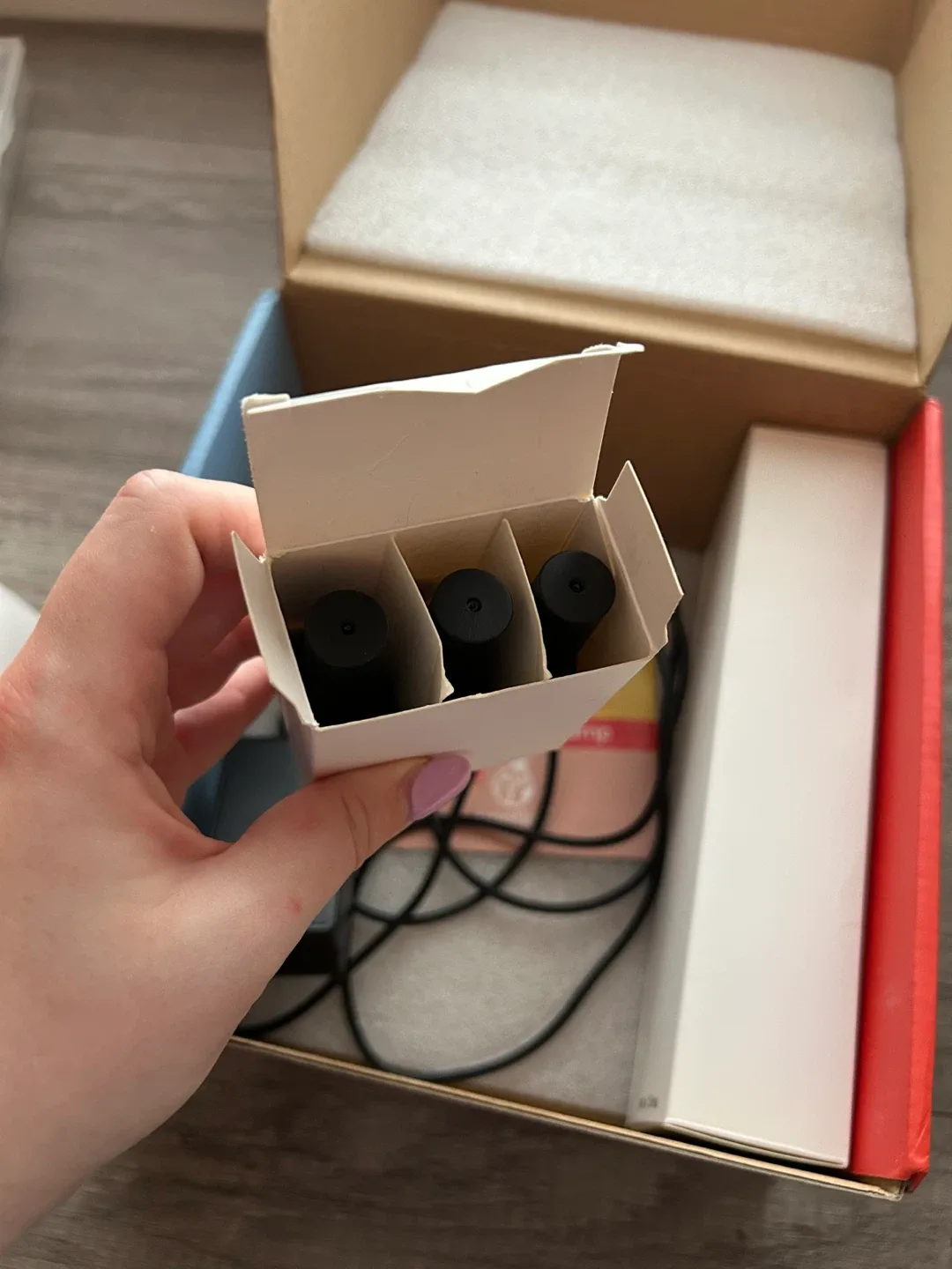 Beetles All-in-1 Mani Kit with UV LED Nail Lamp Pro image indicator(3)