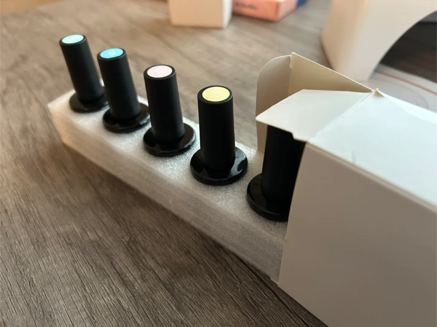 Beetles All-in-1 Mani Kit with UV LED Nail Lamp Pro image indicator(9)