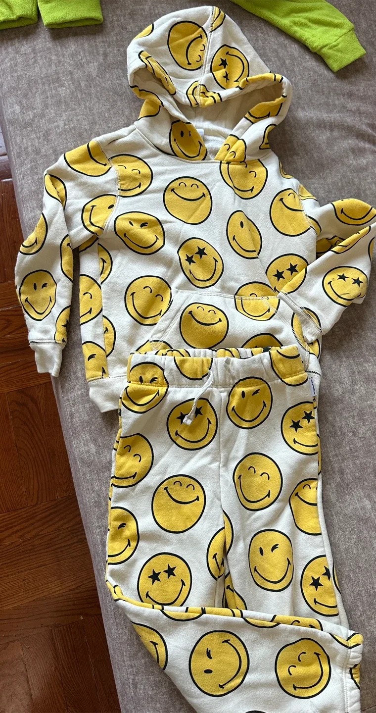 Baby Gap Smiley World Outfit - 5 Years