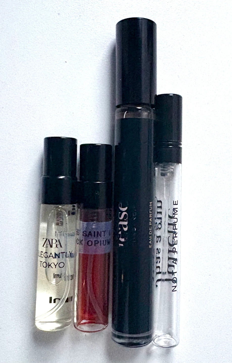 Perfume sample bundle (used )