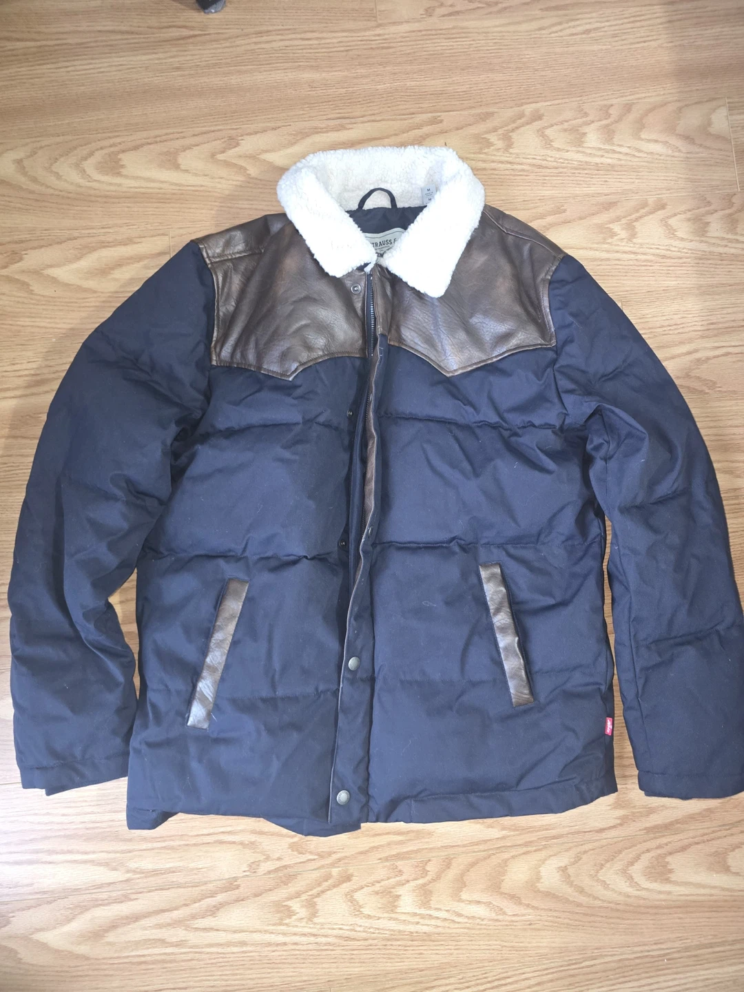 Levi Strauss & Co. Puffer Jacket - Size M