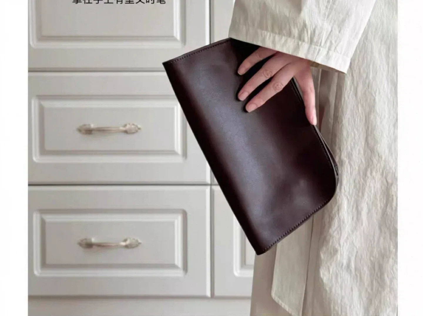 Black Handbag 100% real leather image indicator(4)