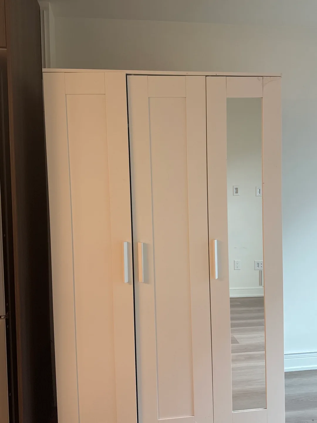 White Wardrobe with Mirror Door thumbnail