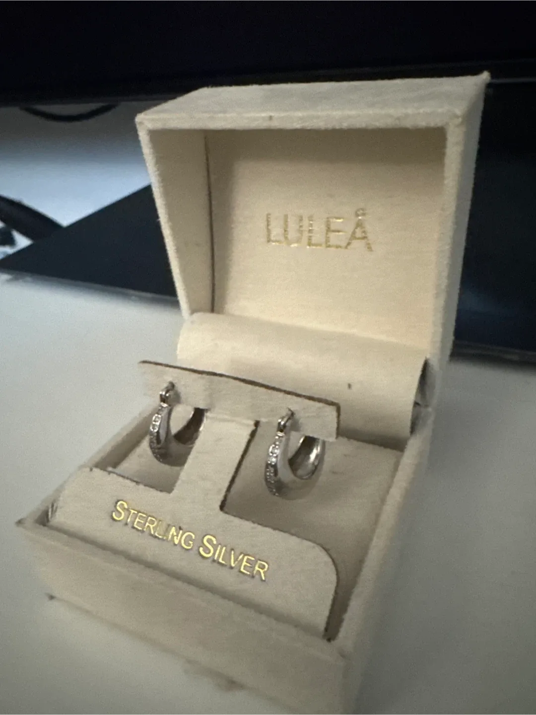 Luleå Sterling Silver Hoop Earrings image indicator(2)