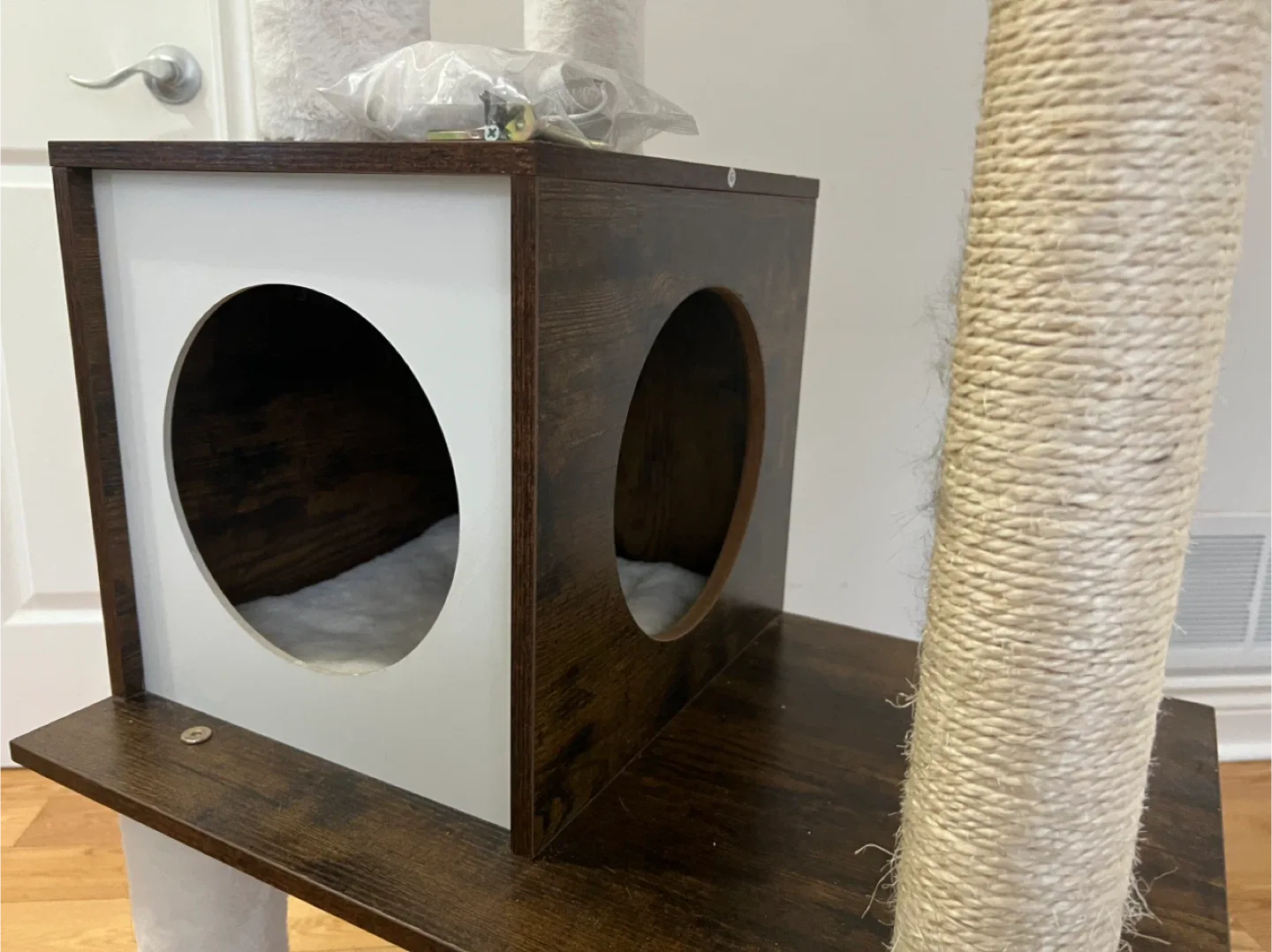 Feandrea WoodyWonders 65-Inch Cat Tree image indicator(2)