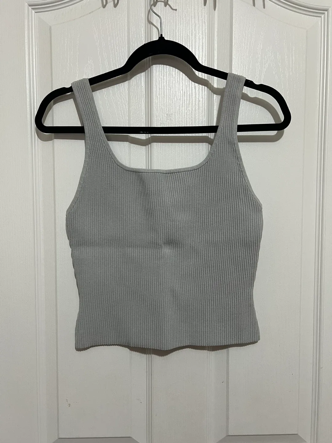 Babaton Ribbed Contour Tank Top - Size M