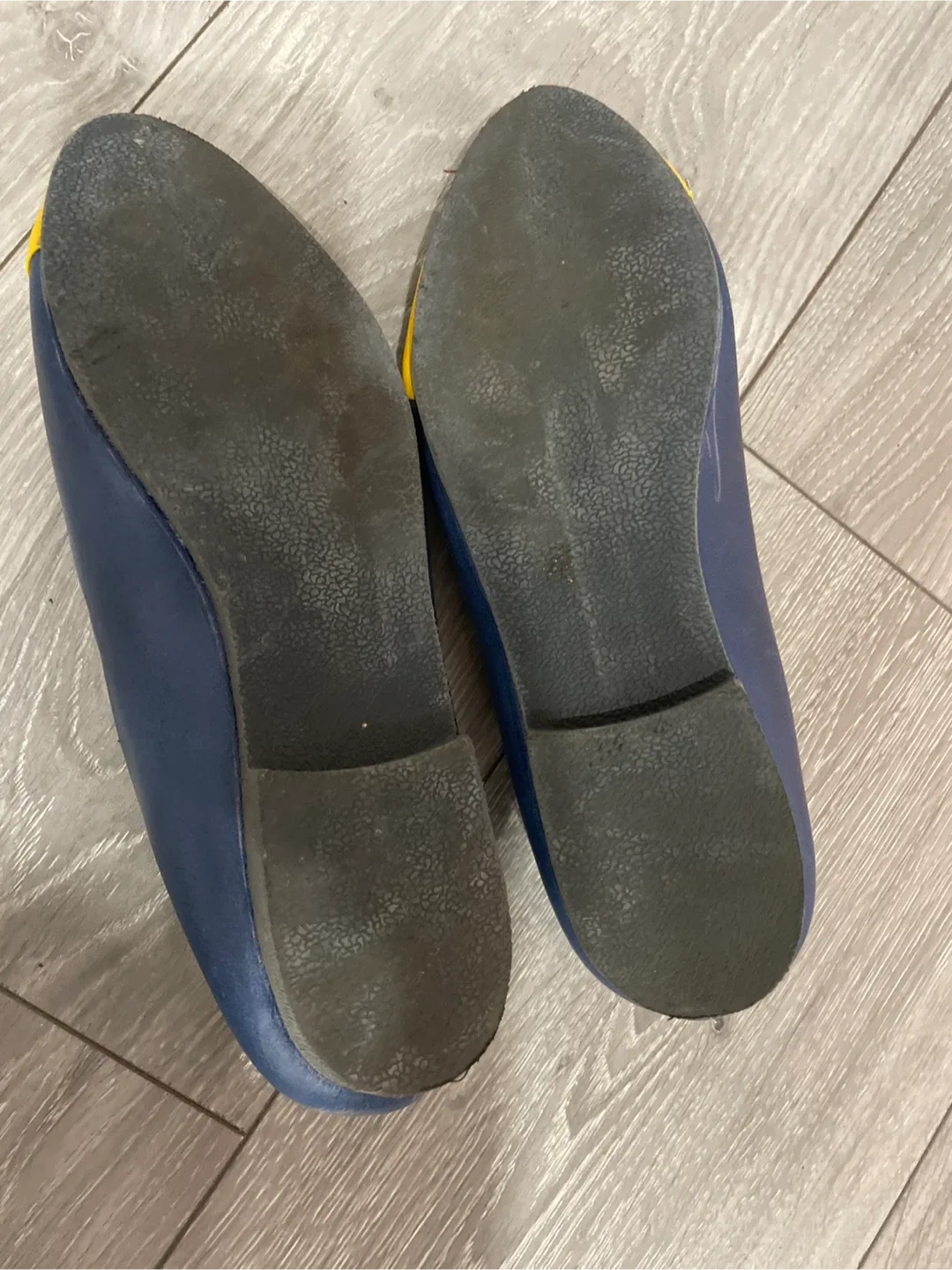Blue & Yellow Leather Ballet Flats Size 6 image indicator(3)