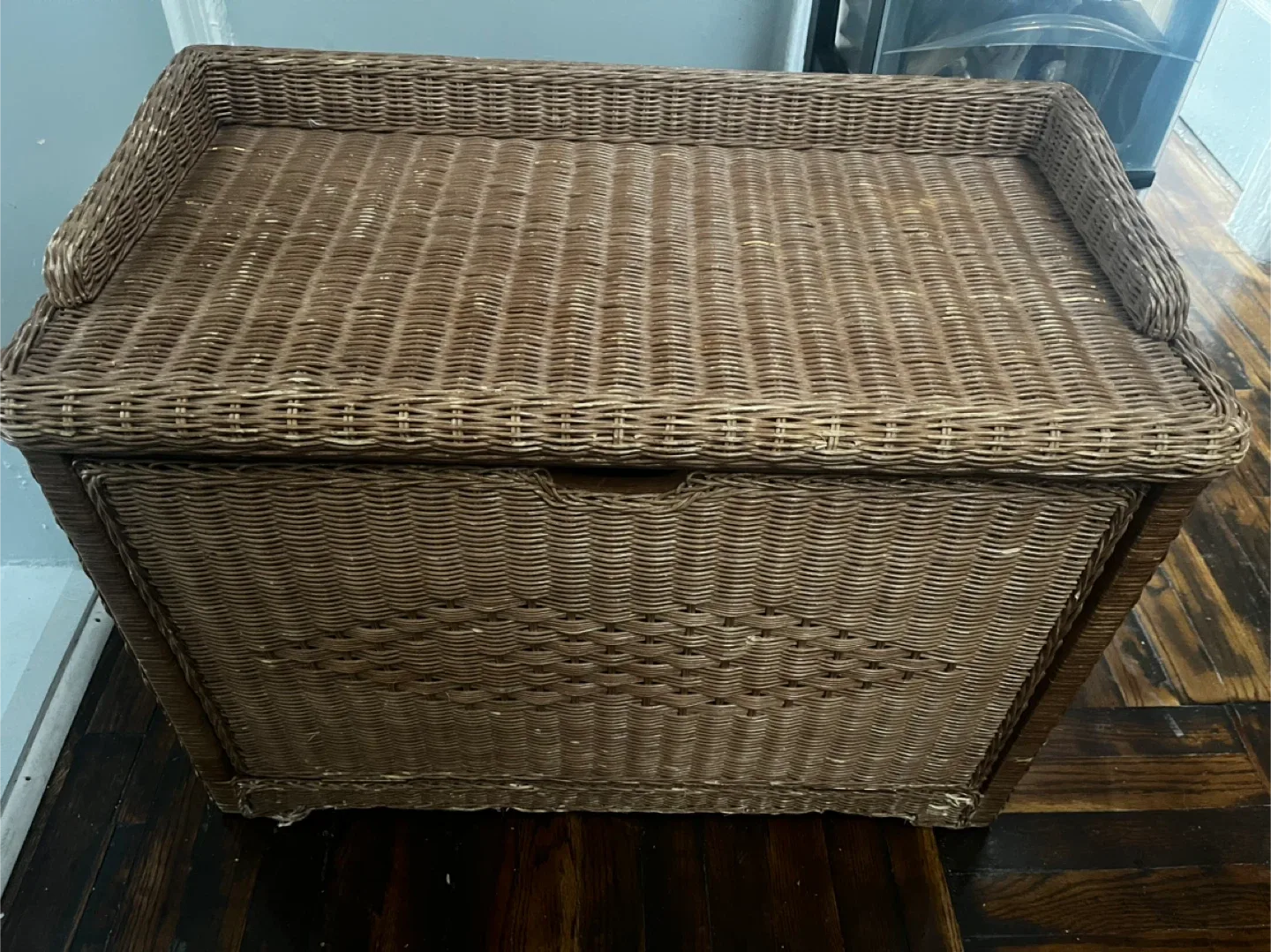Wicker Storage Trunk image indicator(2)