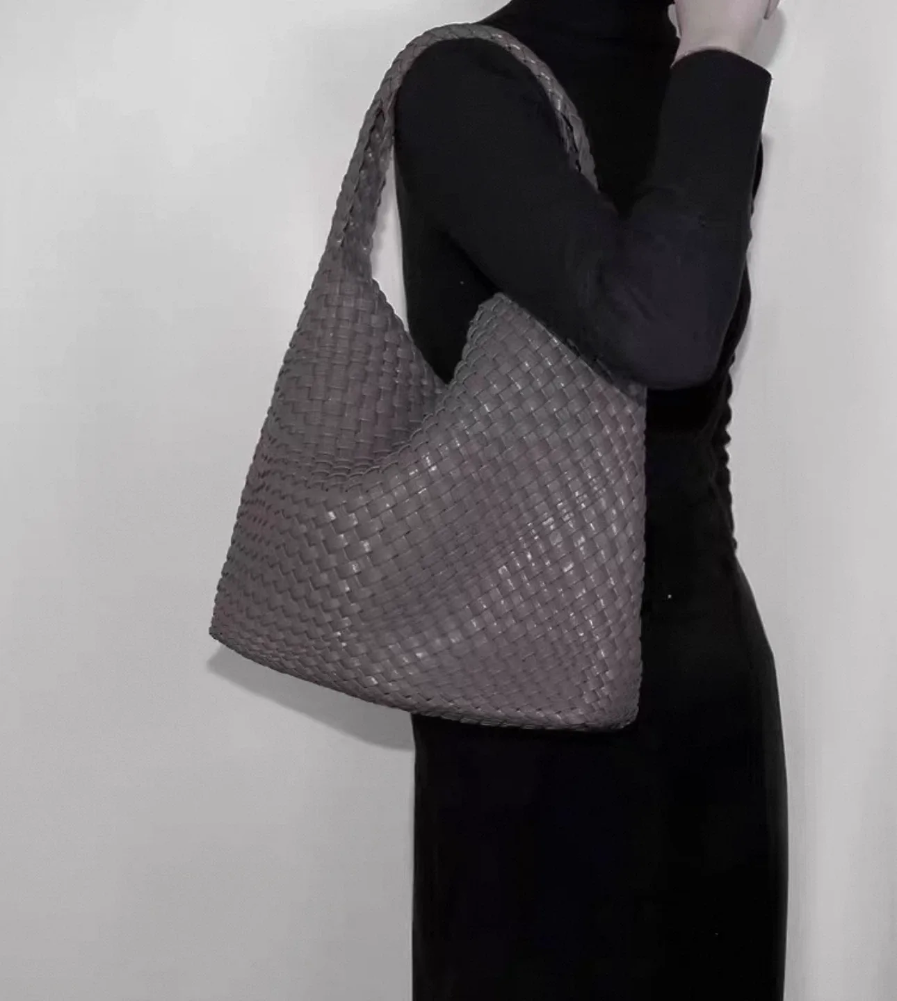 Woven Hobo Bag with Pouch - Olive Green 100% real leather image indicator(4)