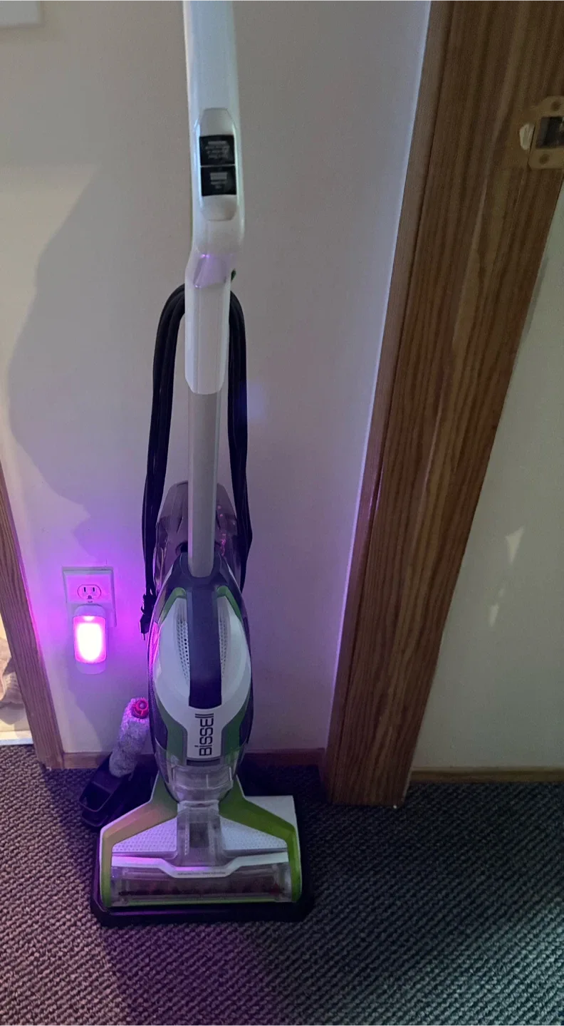 Bissell Multi Surface Swivel Wave Vacuum image indicator(3)