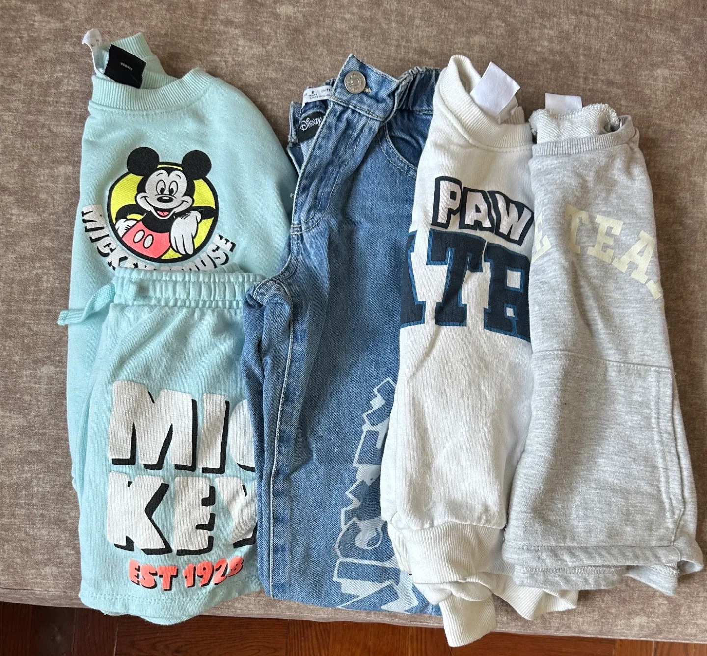 Zara Kids' Disney Mickey Mouse Jeans & Sweatshirts image indicator(2)