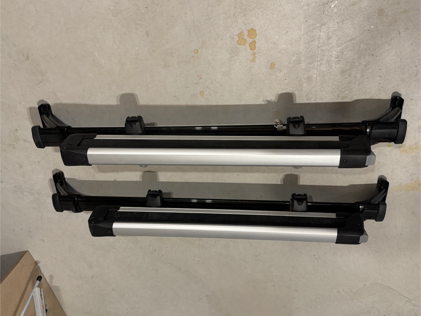 Thule 732601 Ski Carrier - Holds 6 Pairs - photo 2