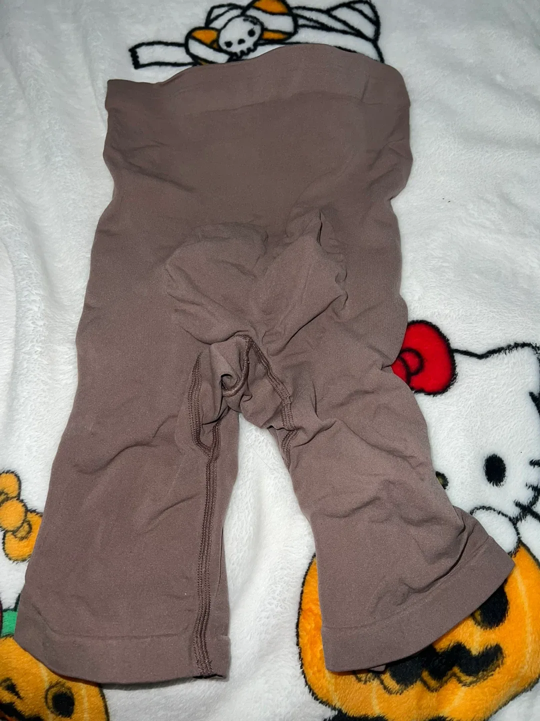 SKIMS L/XL Brown Mid Thigh Shapewear image indicator(2)