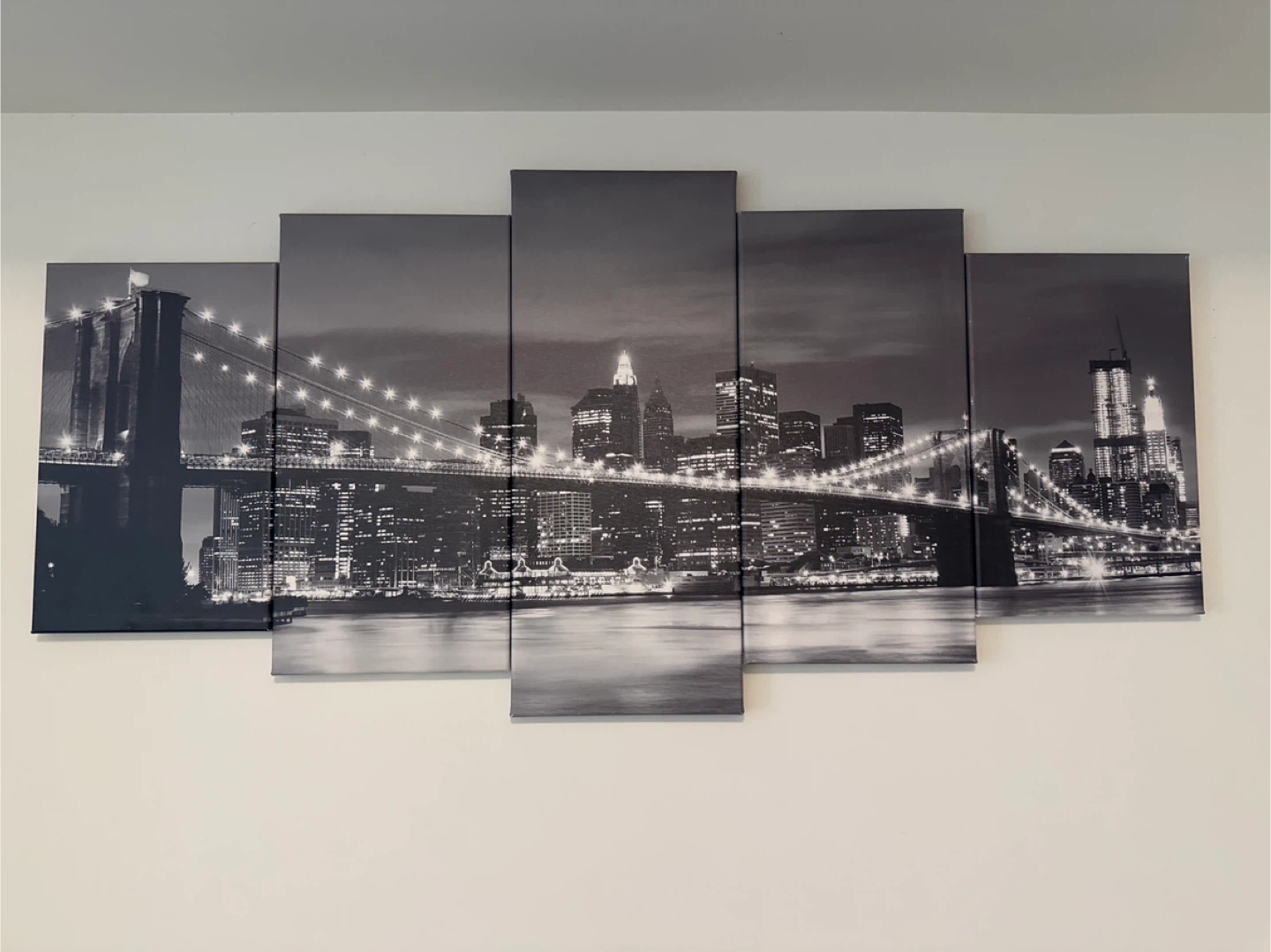 5 Panel Canvas Wall Art - Black and White Cityscape - photo 3