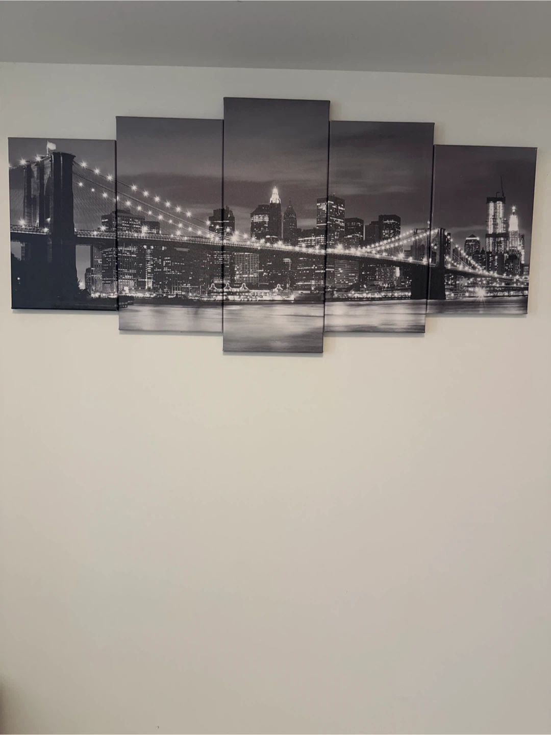 5 Panel Canvas Wall Art - Black and White Cityscape - photo 4