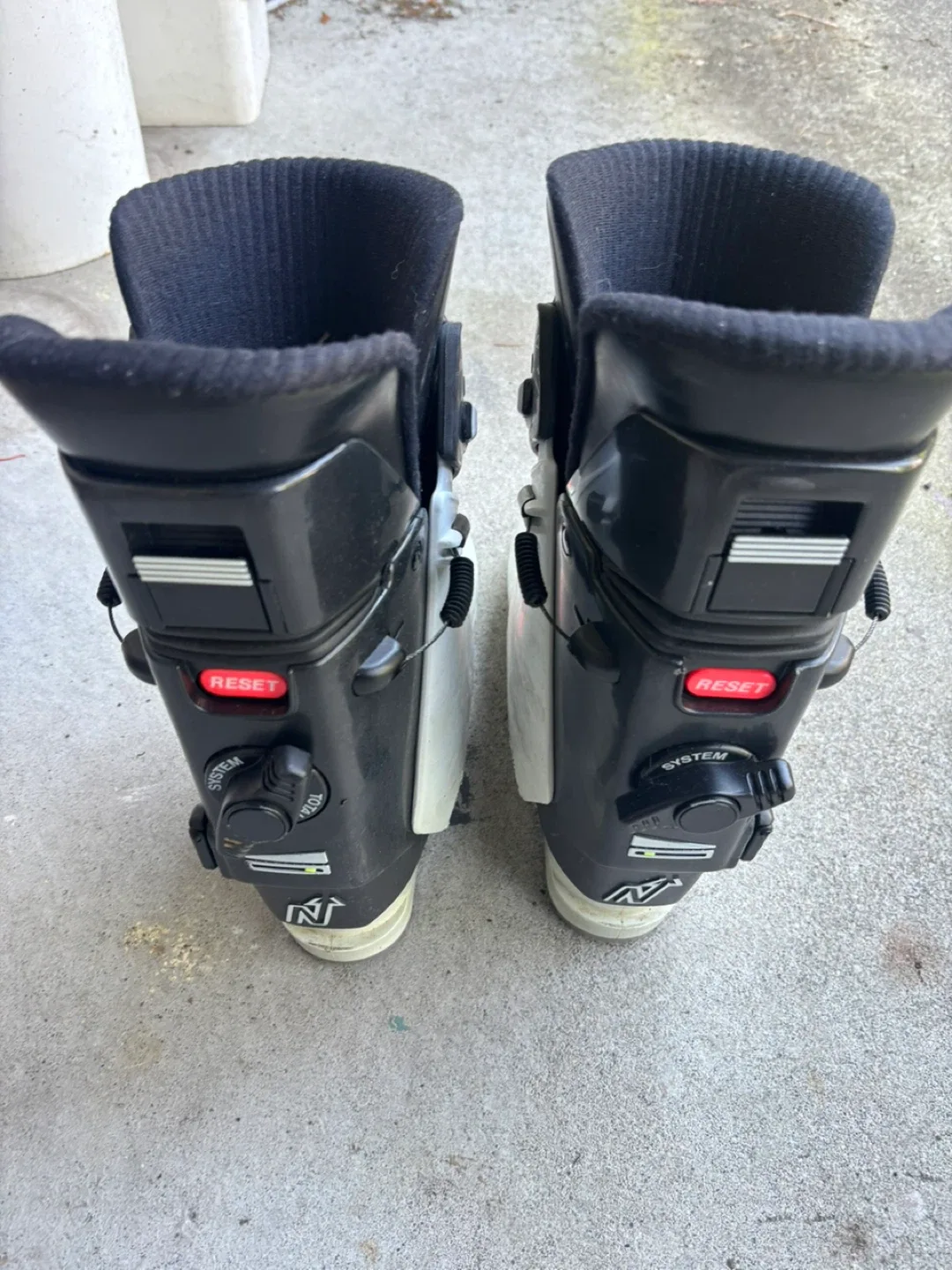 Rossignol Skis, Nordica Boots, Salomon Bag & Ski Poles image indicator(5)