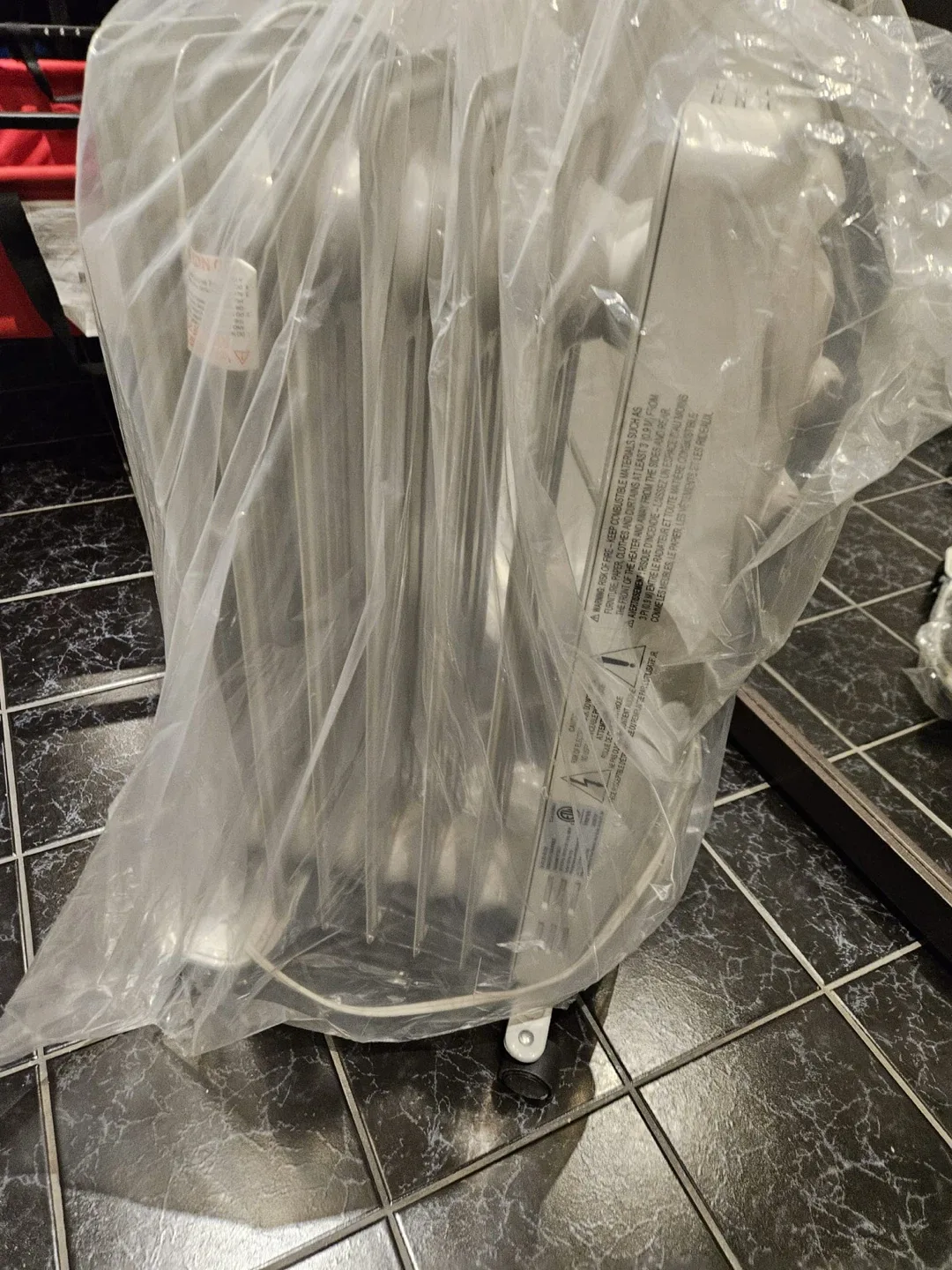 Garrison Oil-Filled Radiator Heater image indicator(5)