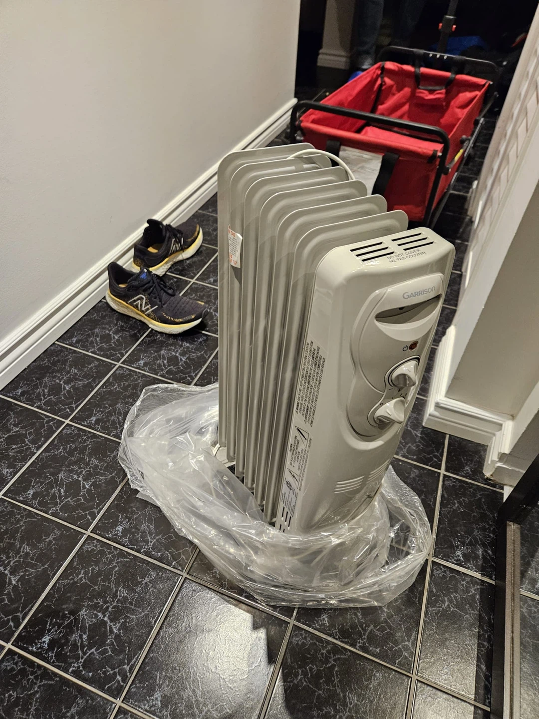 Garrison Oil-Filled Radiator Heater - photo 3