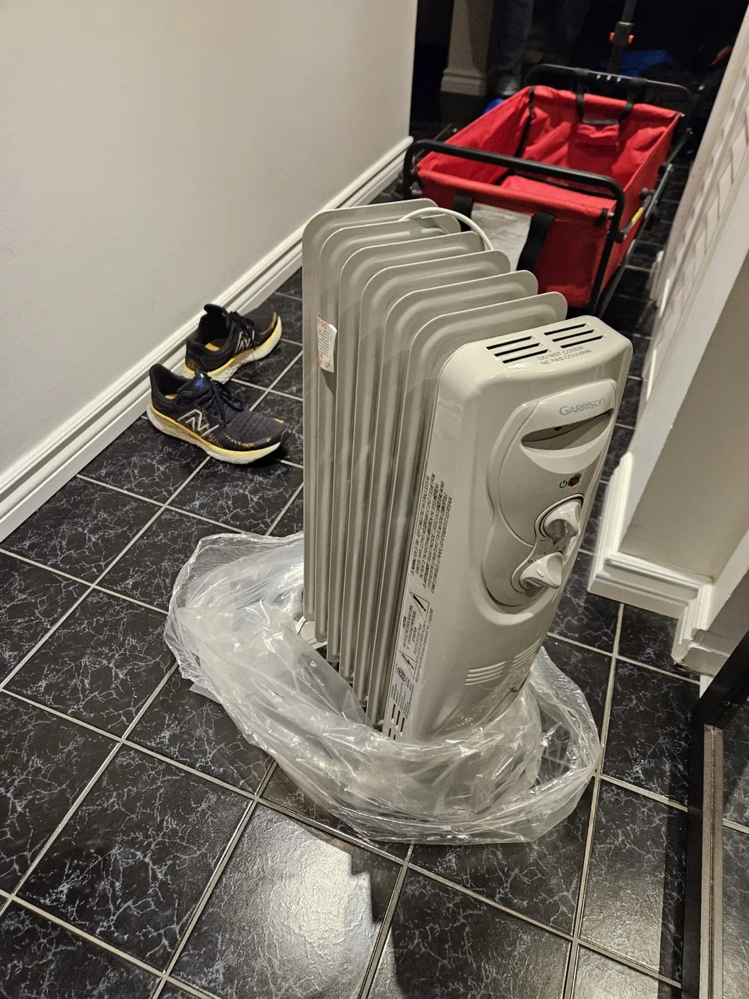 Garrison Oil-Filled Radiator Heater image indicator(3)