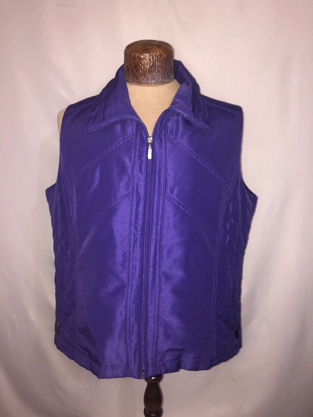 Women’s Purple Vest. Size XL.