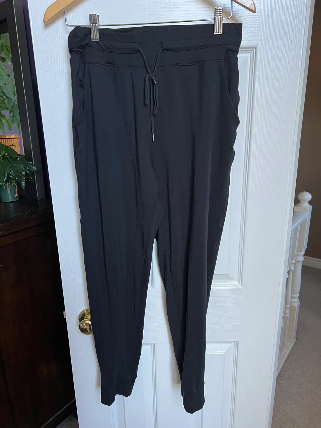 American Eagle Black Joggers - S thumbnail