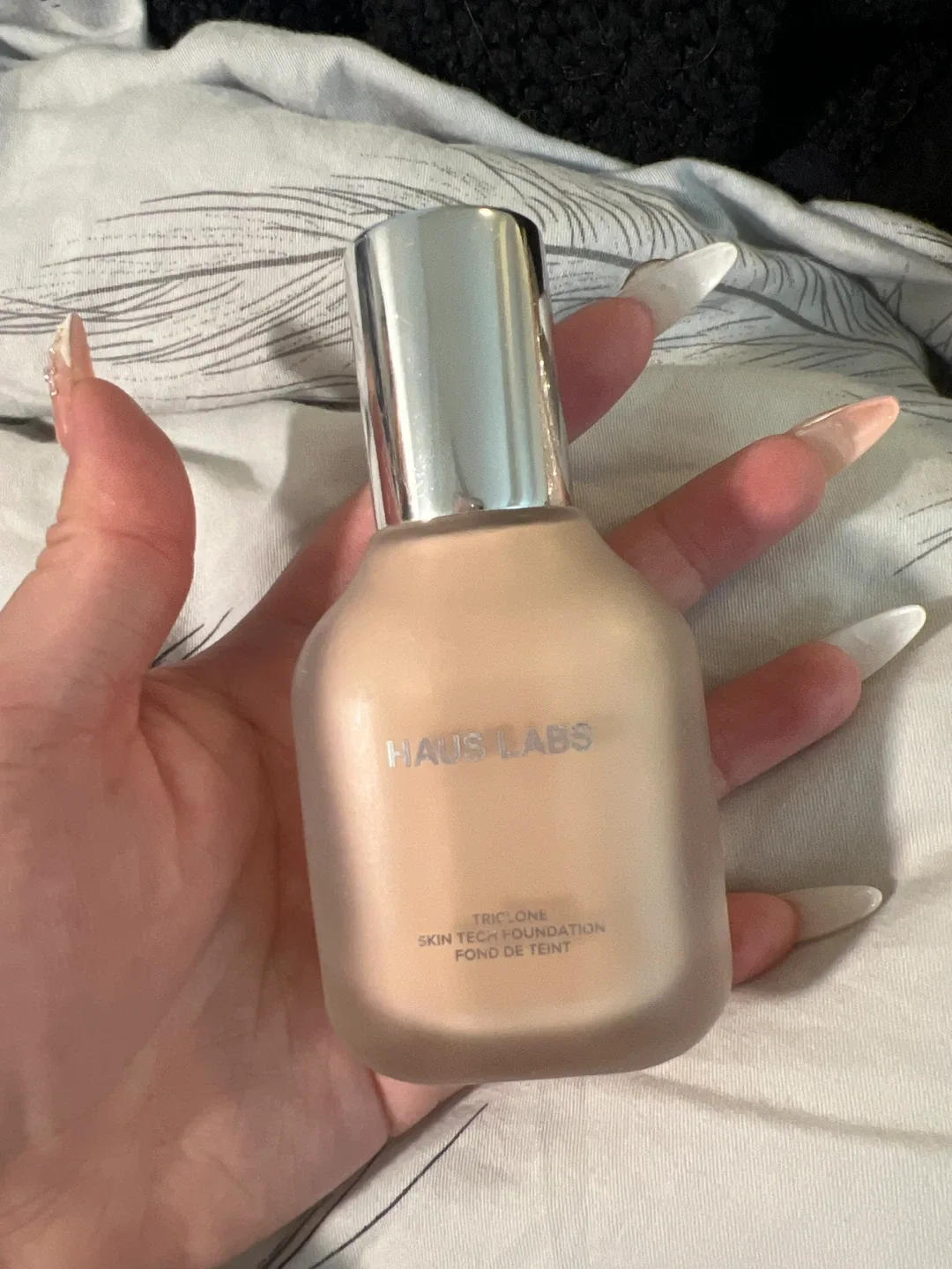 Haus Labs Triclone Skin Tech Foundation 070 Neutral thumbnail