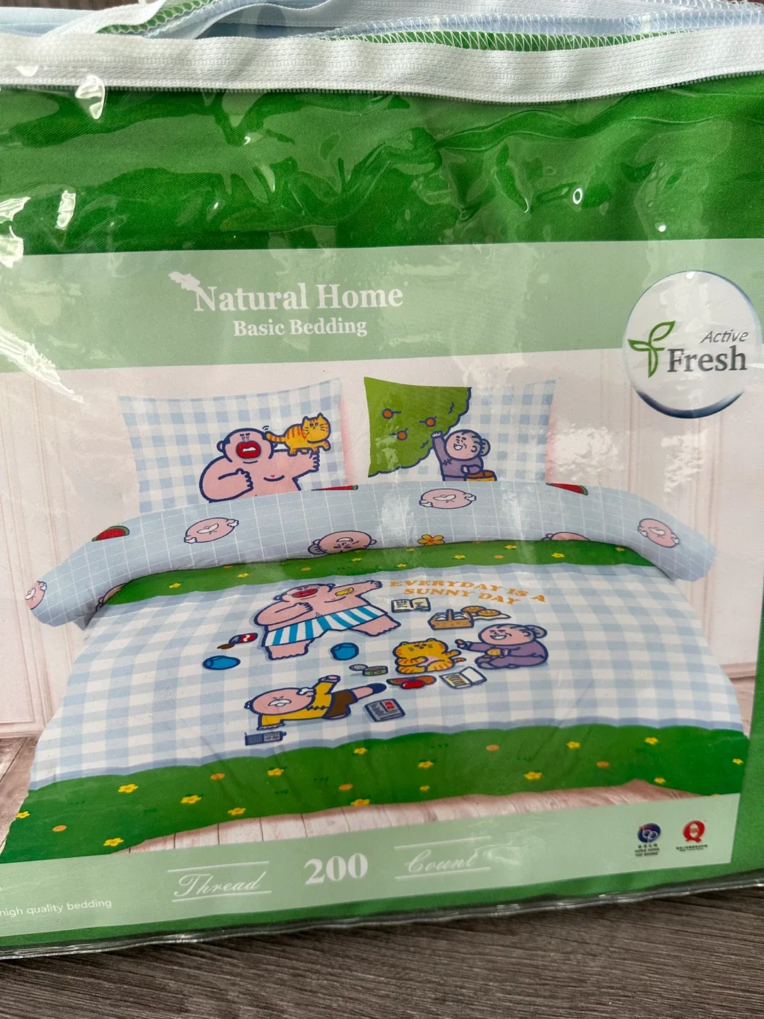 Brand new Bedding Set (88”x88”) image indicator(2)