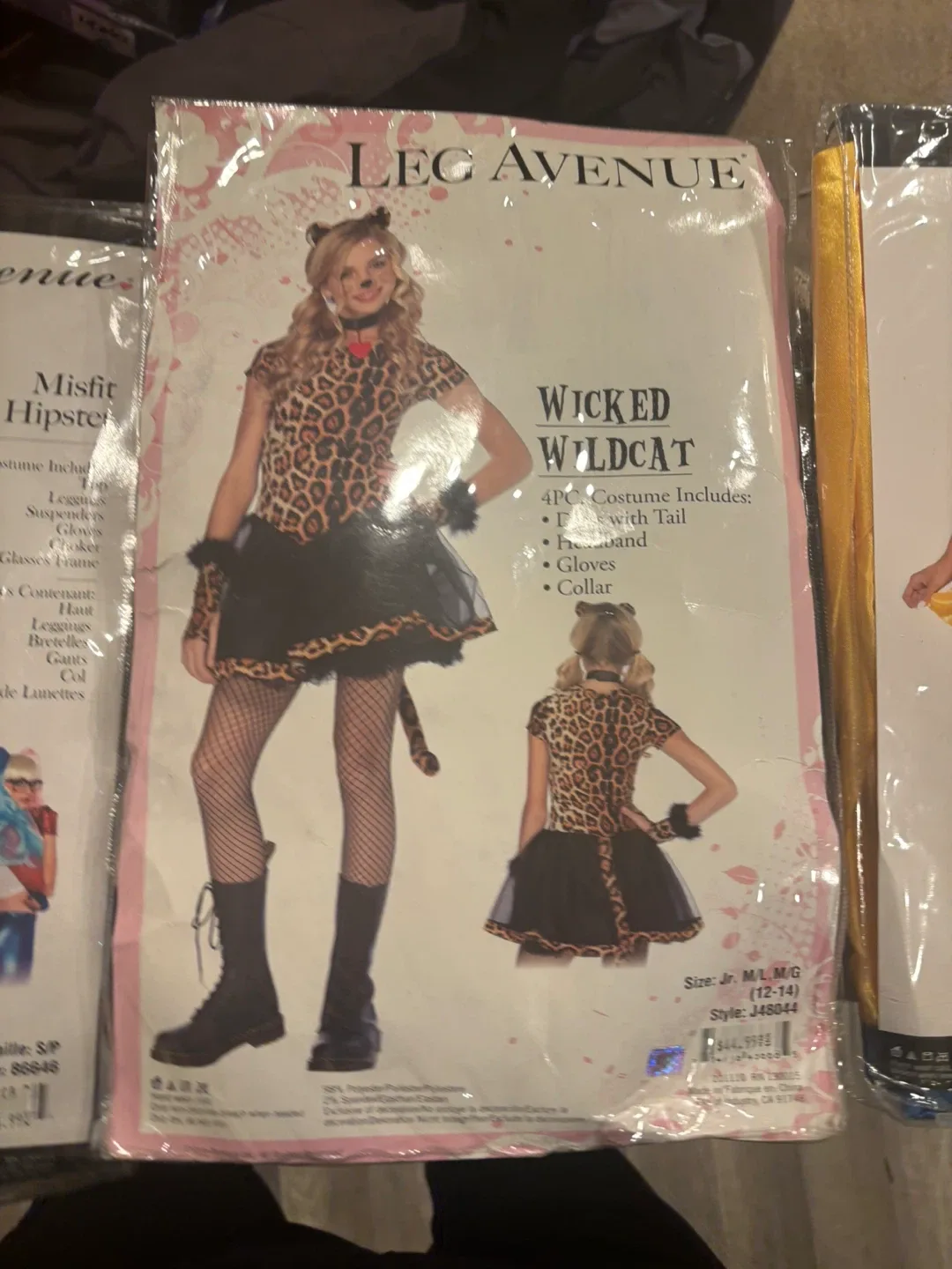 Leg Avenue Wicked Wildcat Costume - Size Jr. M/L image indicator(5)