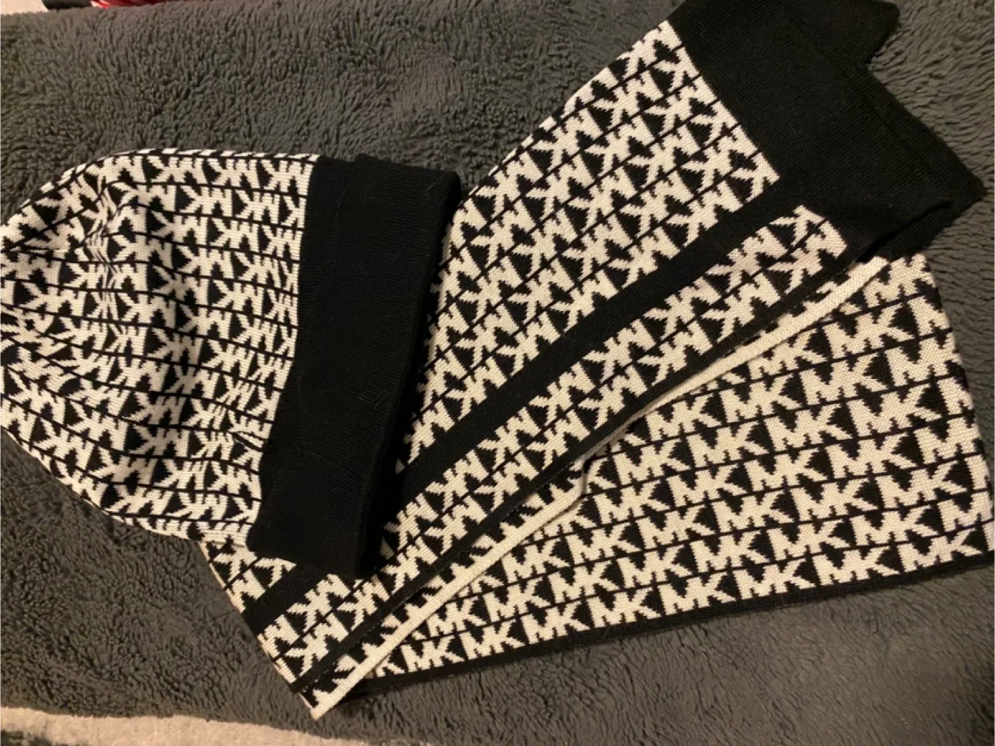Michael Kors Hat and Scarf Set thumbnail