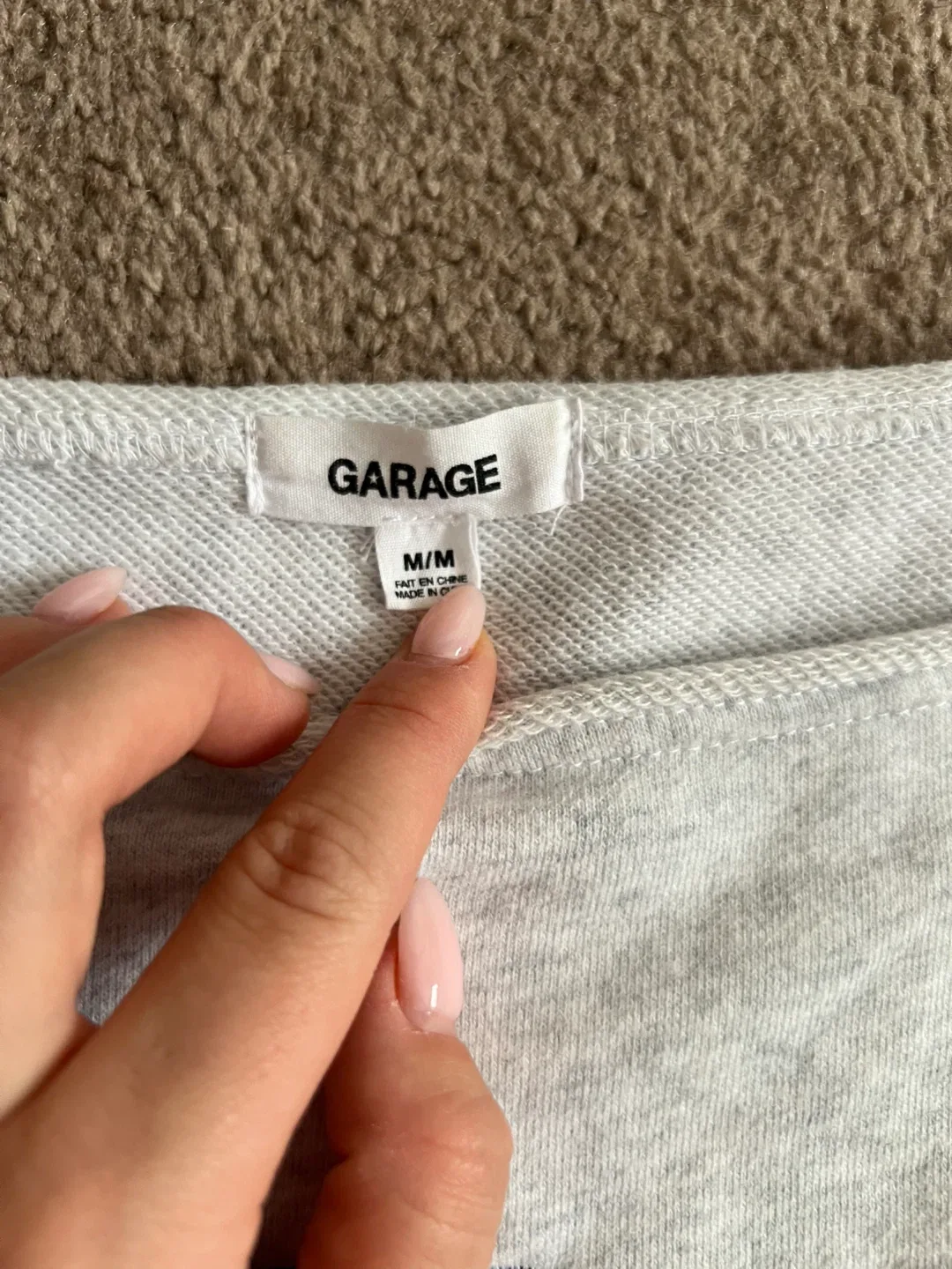 Garage 'The Hamptons' Crewneck - Size M image indicator(2)