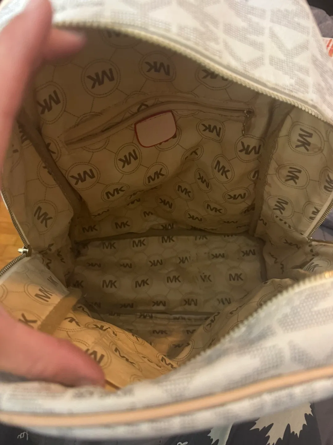 Michael Kors Backpack - White image indicator(3)