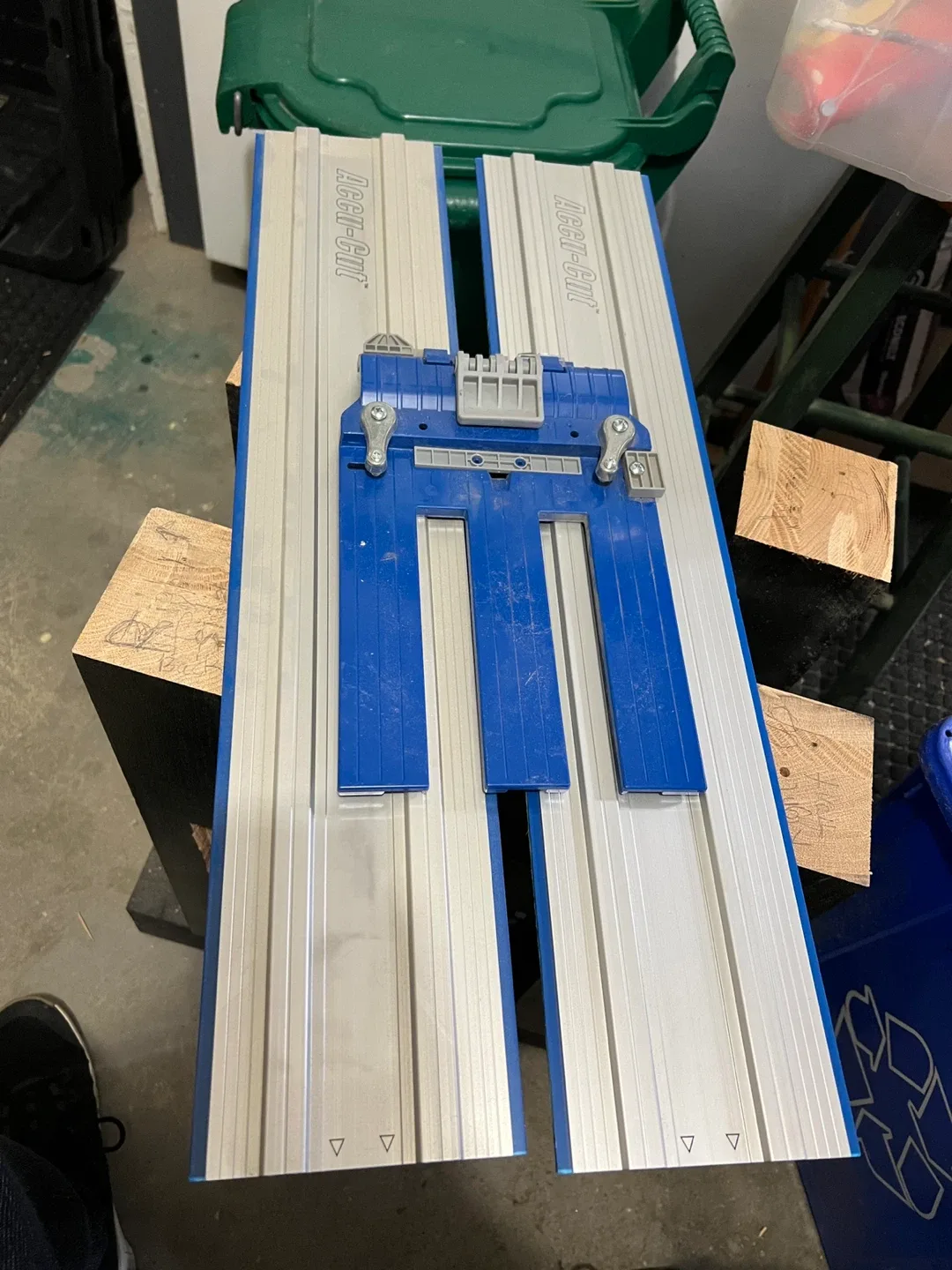 Dewalt Circular Saw & Accu-Cut Saw Guide image indicator(2)