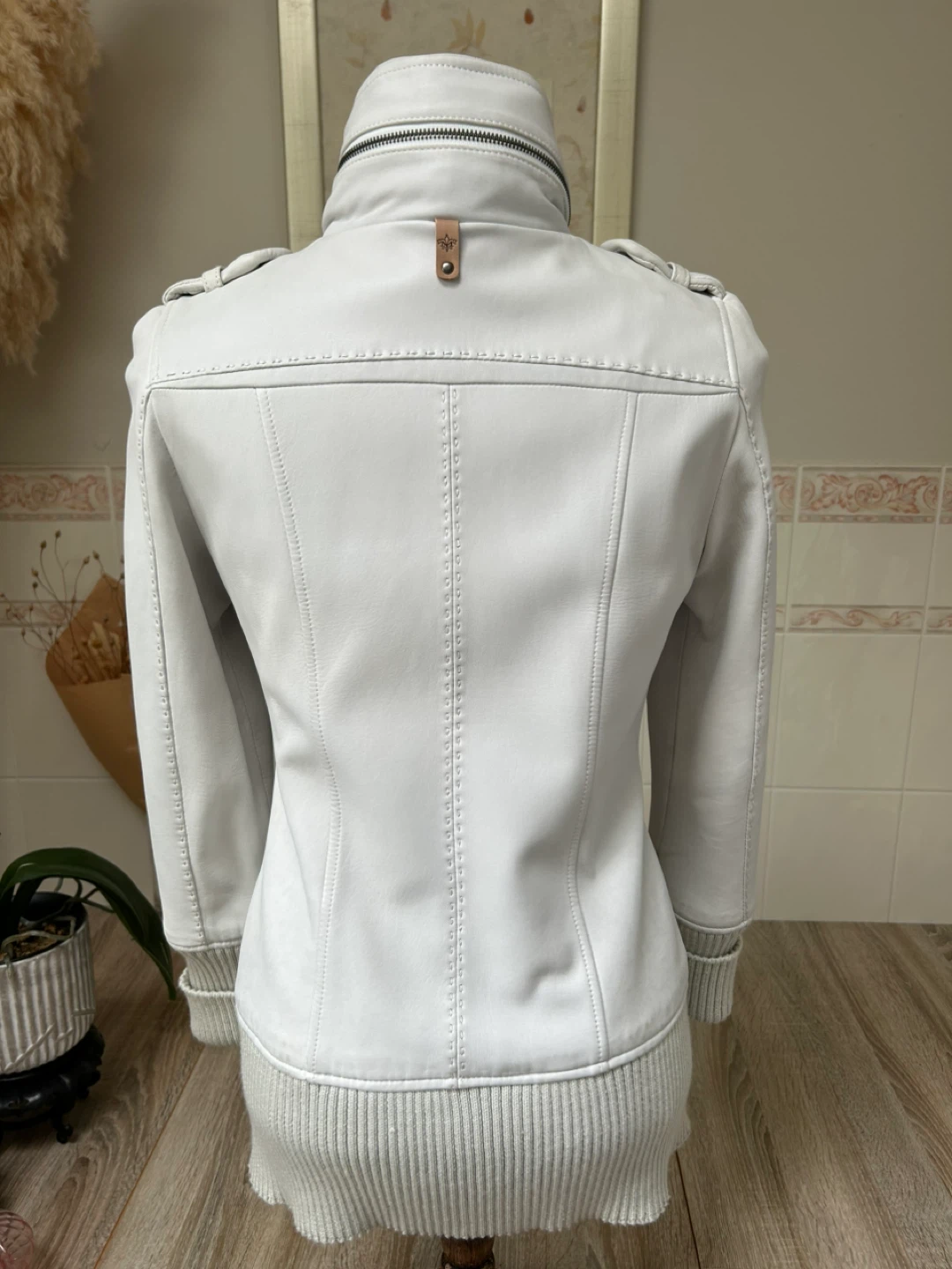 Mackage Aritzia White Leather Jacket Size S/P - photo 3