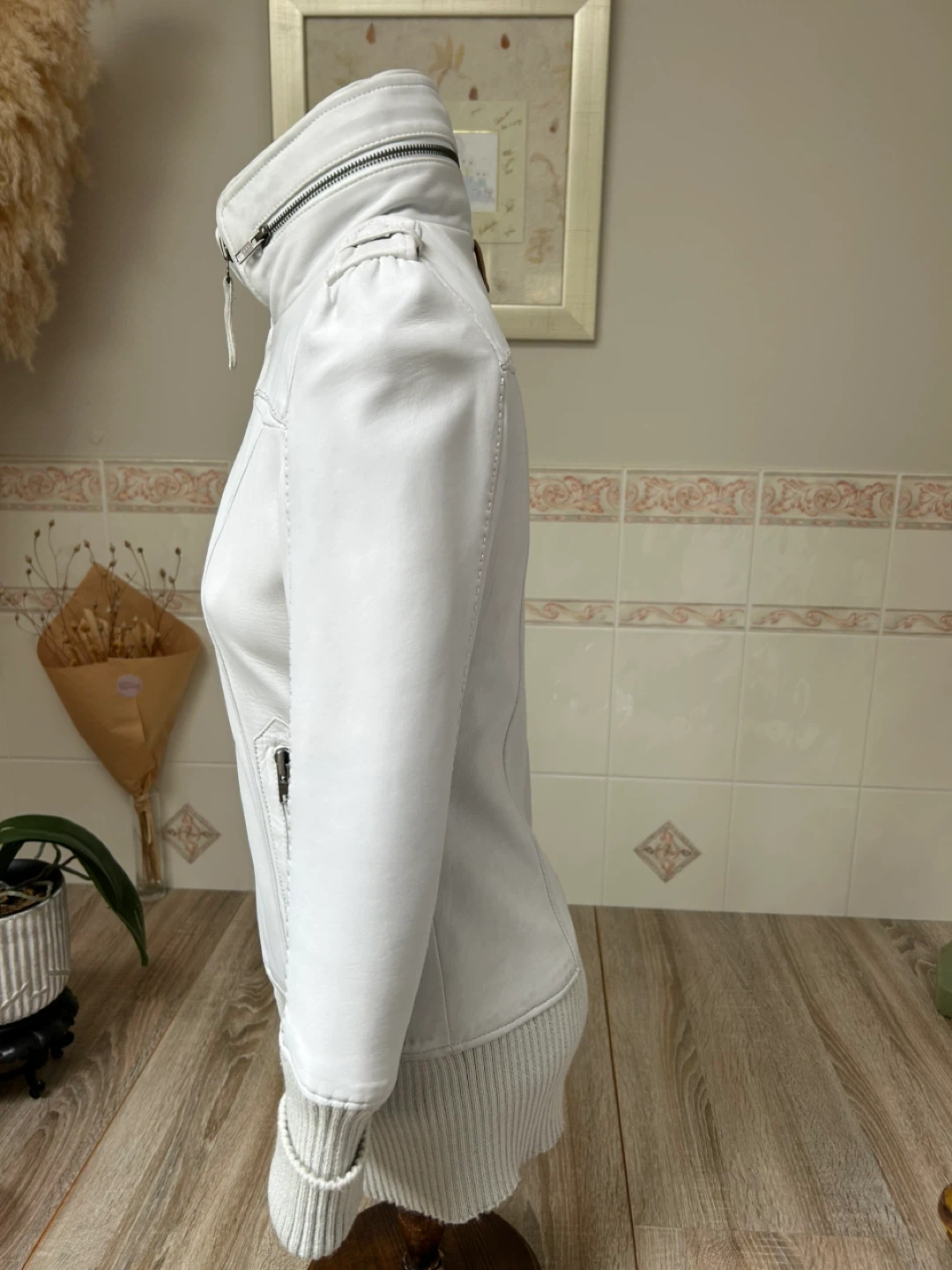 Mackage Aritzia White Leather Jacket Size S/P - photo 4