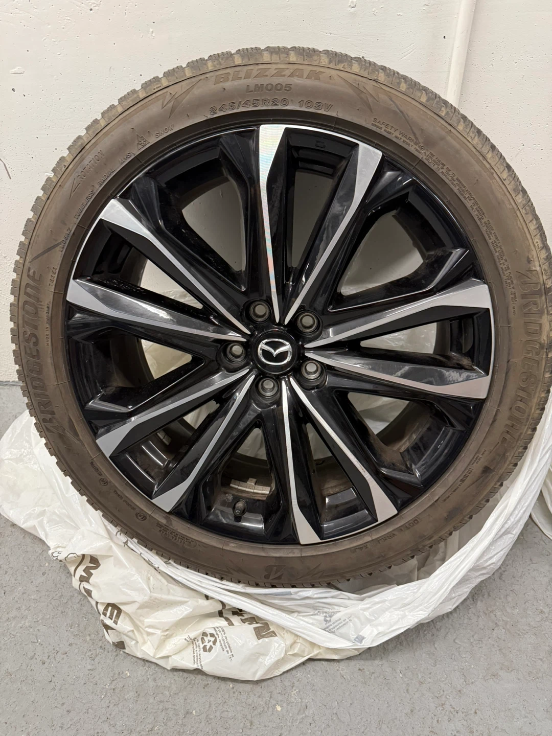 Mazda CX50 winter tires OEM rims, Bridgestone - photo 4