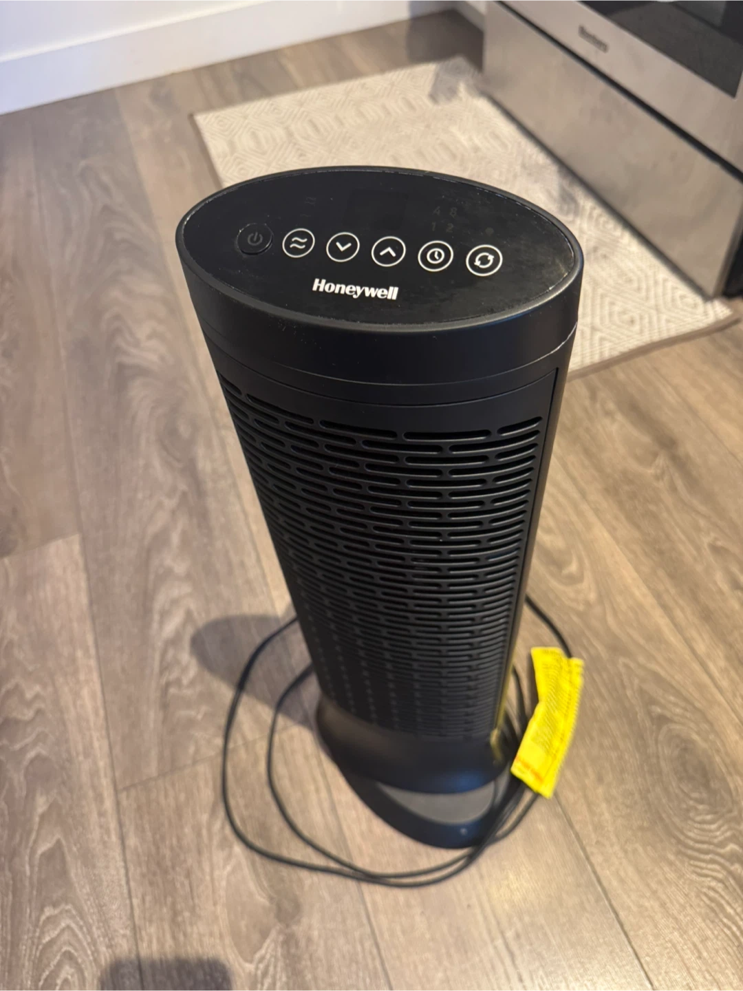 As new - Honeywell Black Tower Heater - photo 3