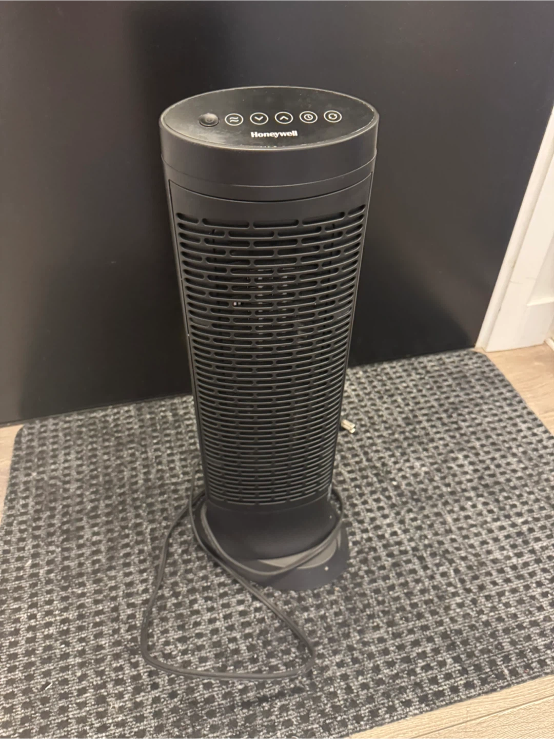 As new - Honeywell Black Tower Heater