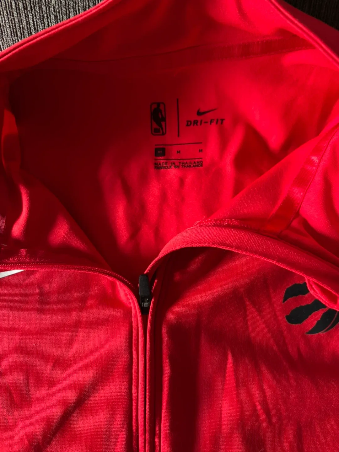 Nike Toronto Raptors Dri-FIT Pullover - Size M image indicator(2)