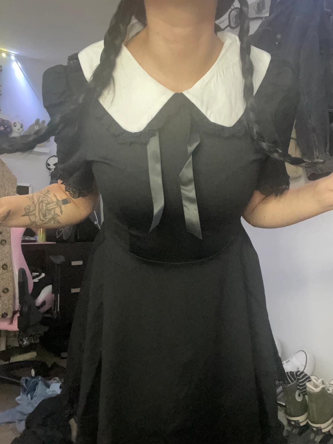 Wednesday Addams Halloween Costume - photo 4