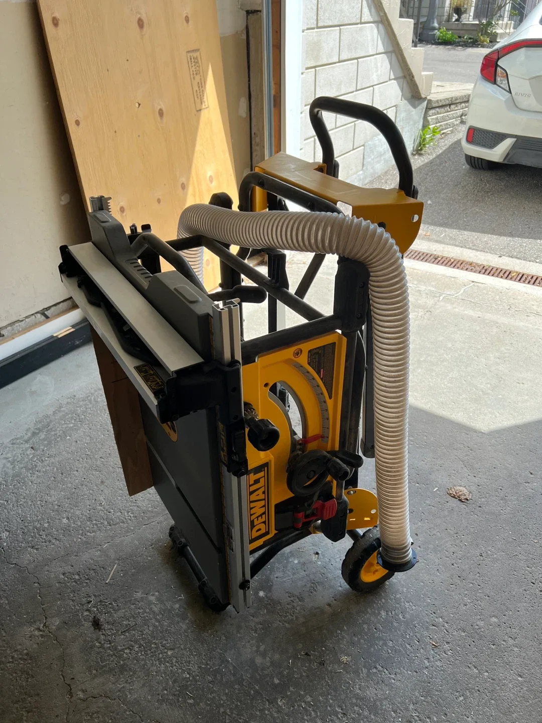 DeWalt Table Saw (10" blade version) image indicator(3)