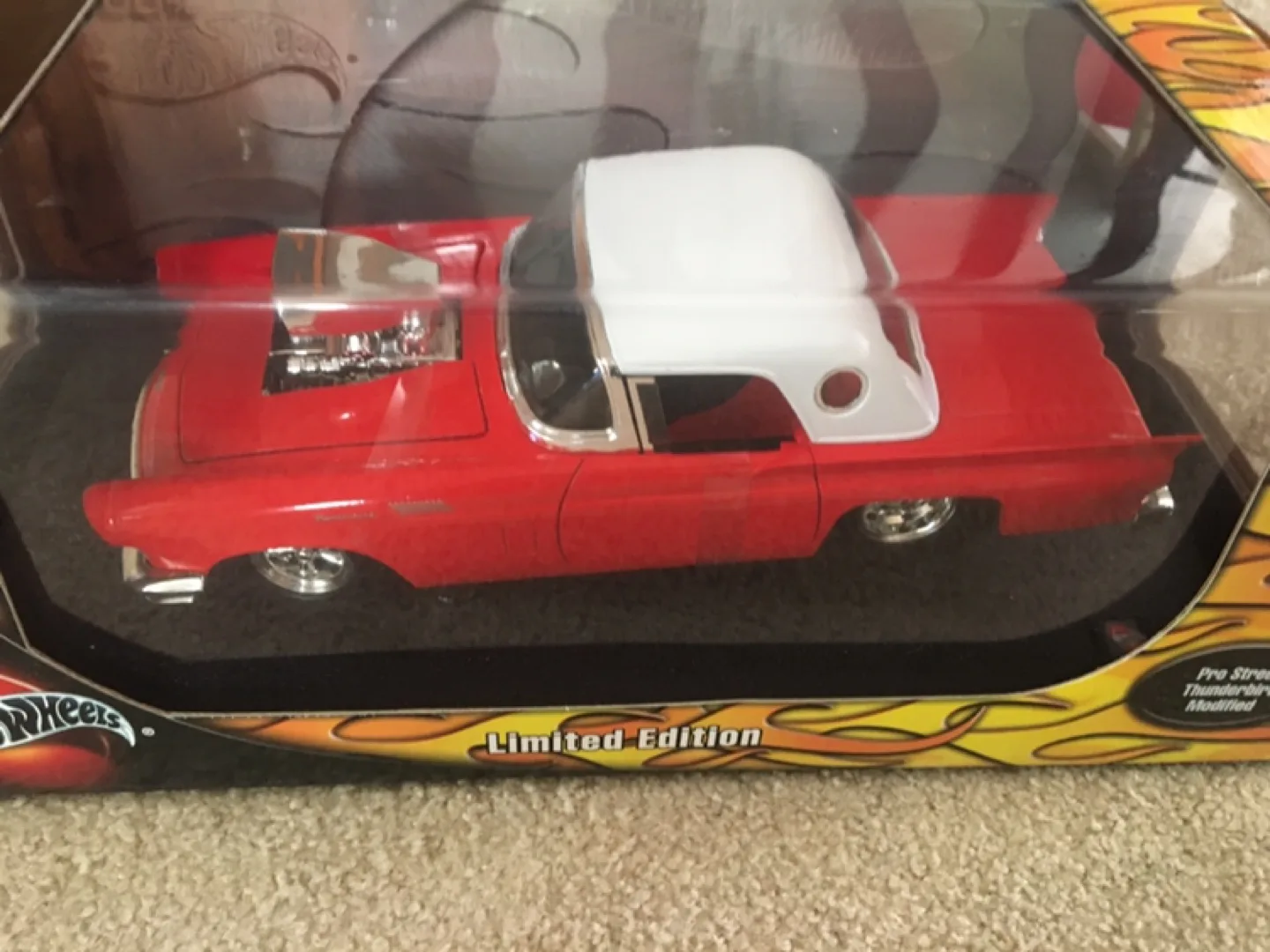 Limited Edition Diecast Hot Wheels Thunderbird image indicator(2)