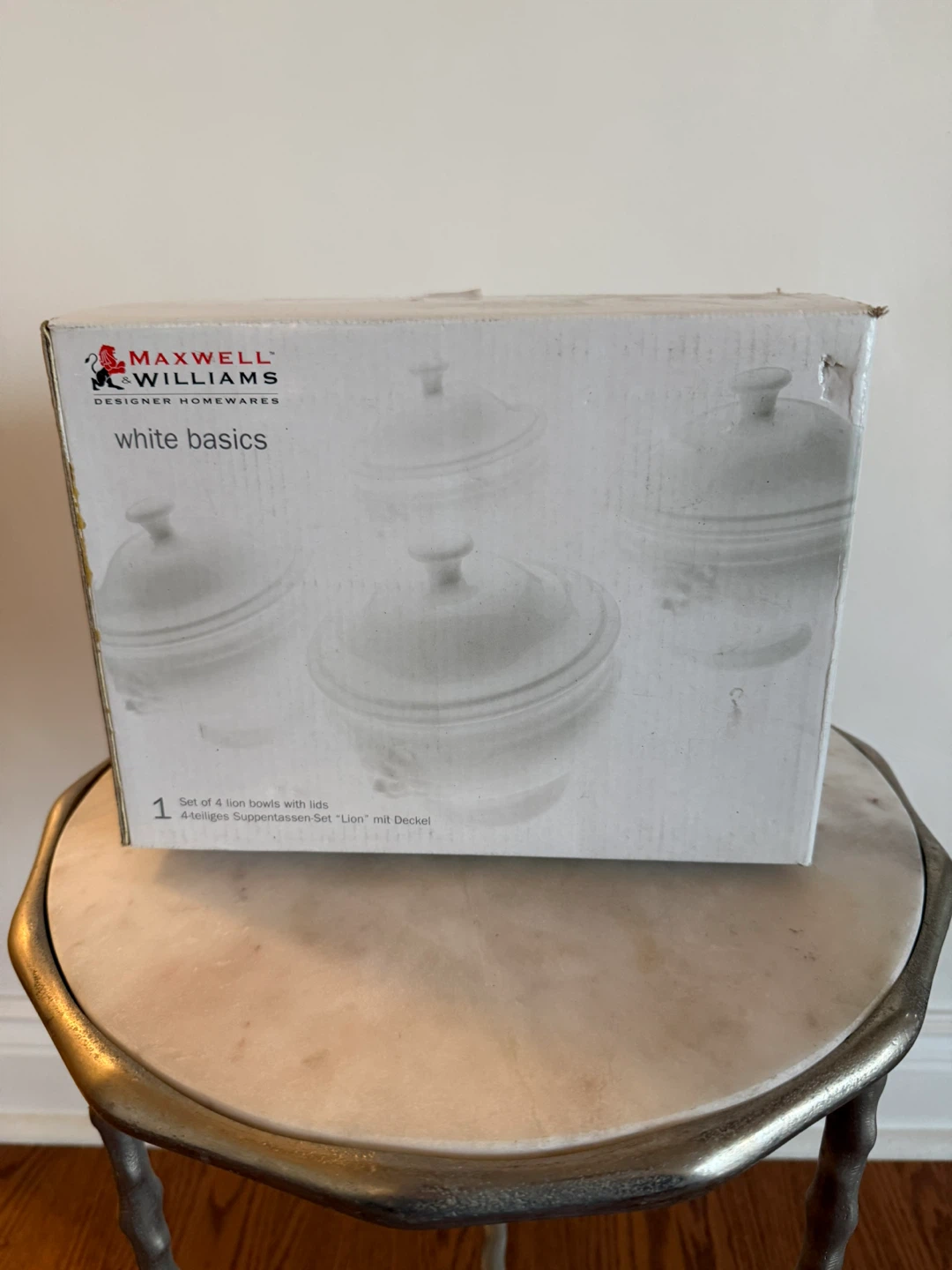 Maxwell & Williams White Basics Lion Bowls with Lids (Set of 4)