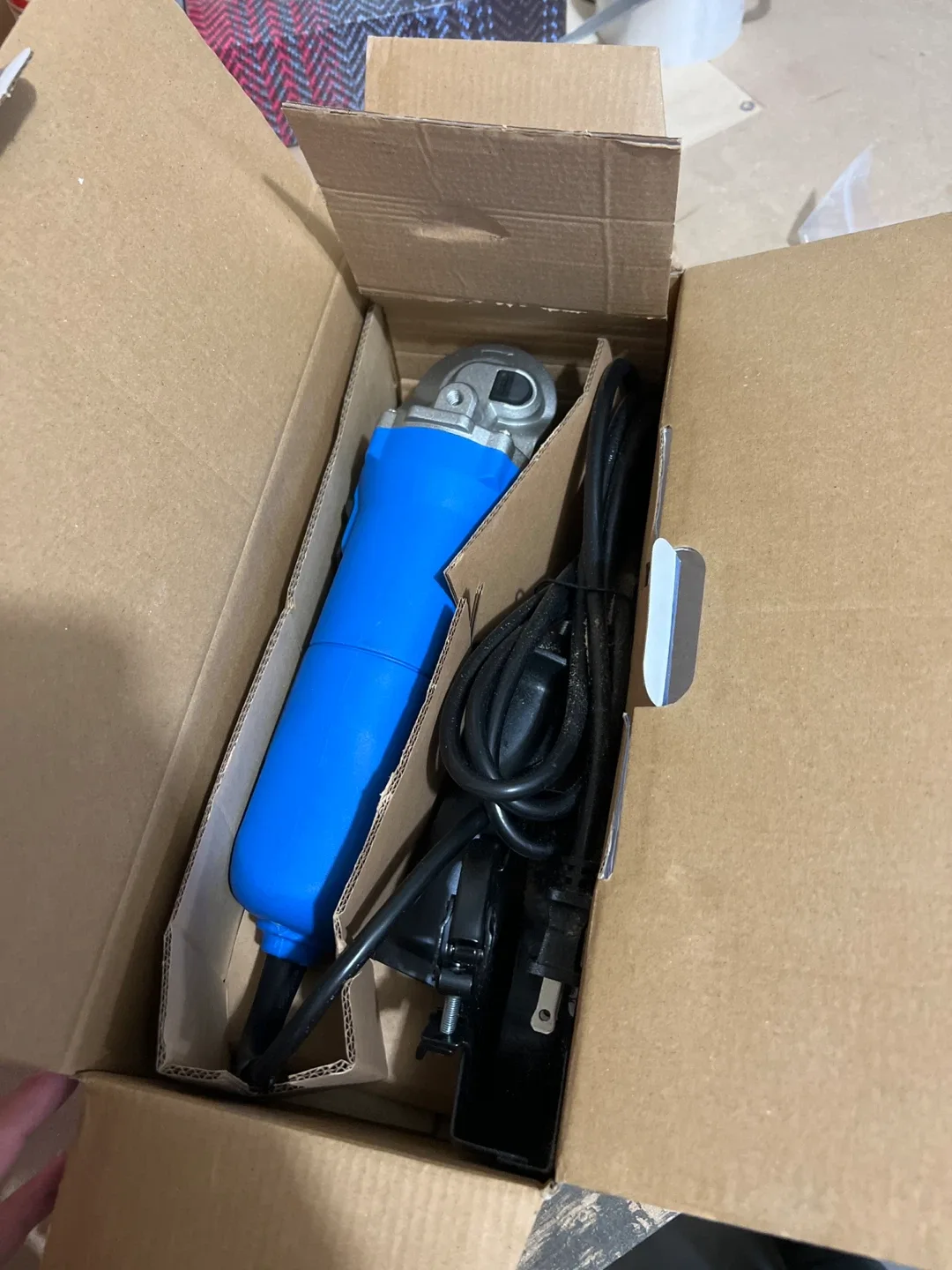 Mastercraft 4 1/2" Angle Grinder - NEW in Box! image indicator(2)