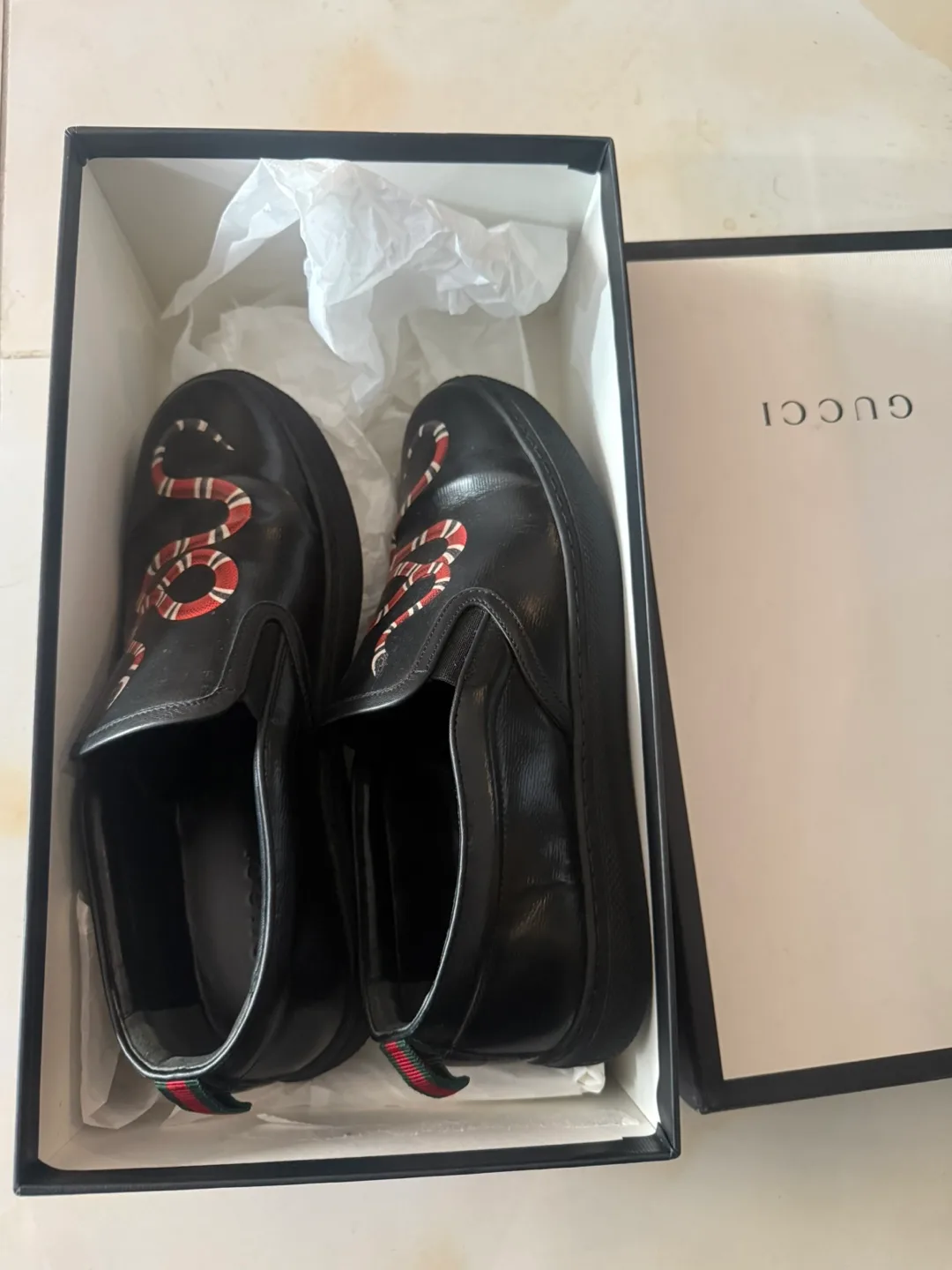 Gucci Black Leather Slip-On Sneakers image indicator(2)